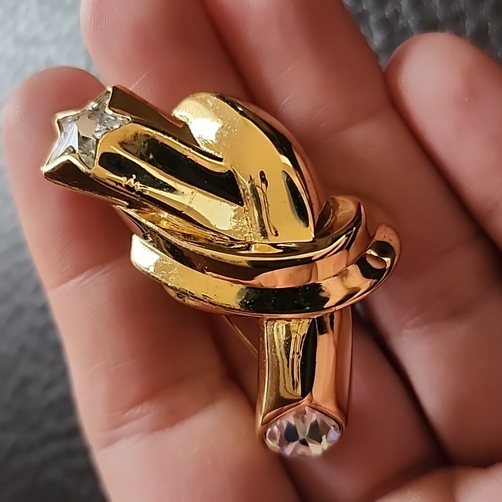 Vtg Kenneth Jay Lane Brooch - image 1